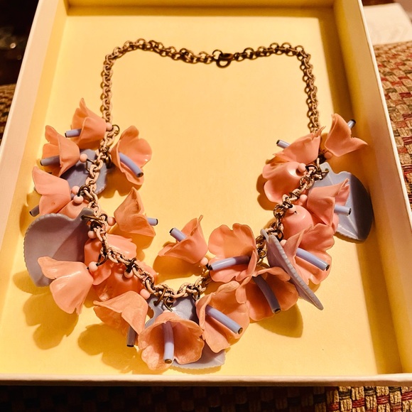 Vintage Haskell Flower necklace. Absolutely stunning! - Picture 1 of 9